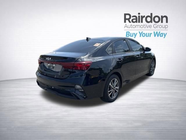 Used 2022 Kia Forte LXS w/ LXS Technology Package FWD image 7