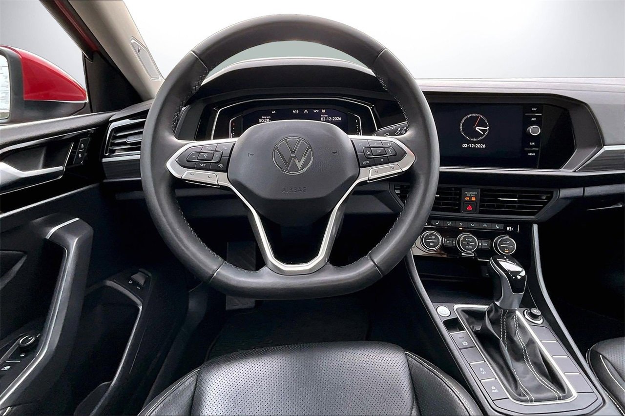 Used 2022 Volkswagen Jetta SEL image 11