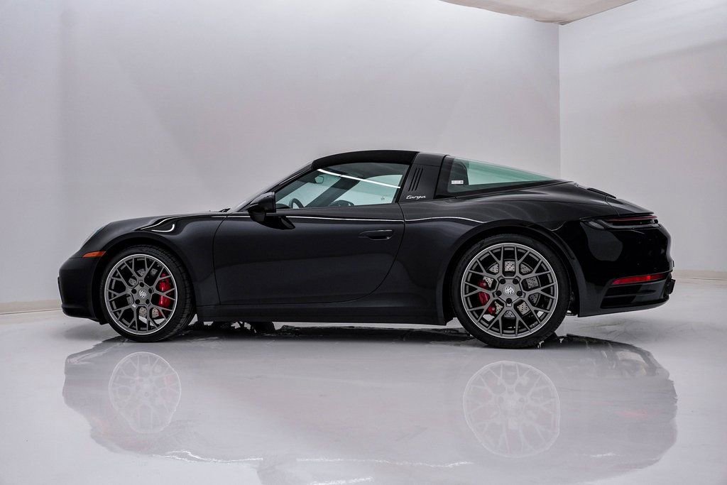 Certified 2022 Porsche 911 Targa 4S image 2