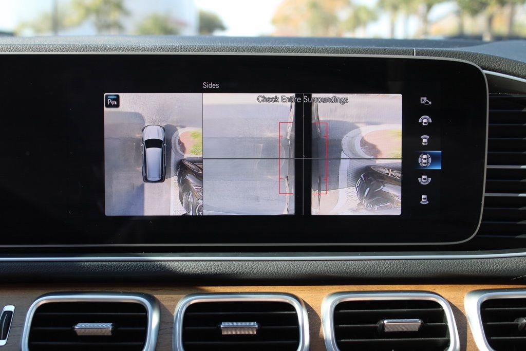 Certified 2023 Mercedes-Benz GLS 450 4MATIC image 23