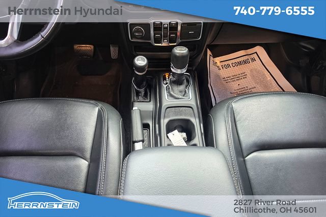 Used 2022 Jeep Wrangler Unlimited Sahara AWD/4WD image 13