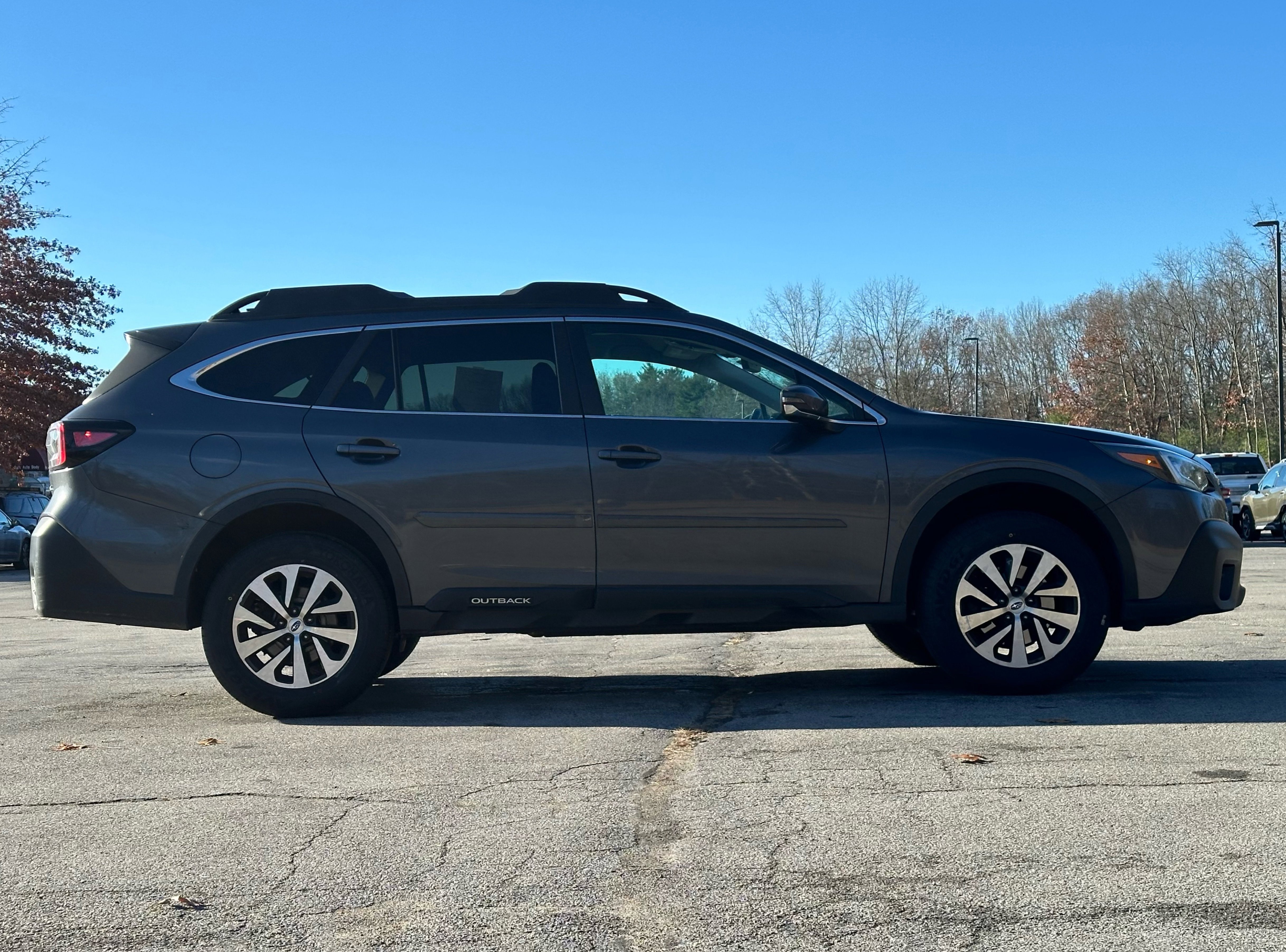 Used 2021 Subaru Outback Premium image 11