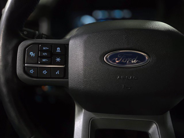 Used 2022 Ford F150 Lightning Lariat image 22