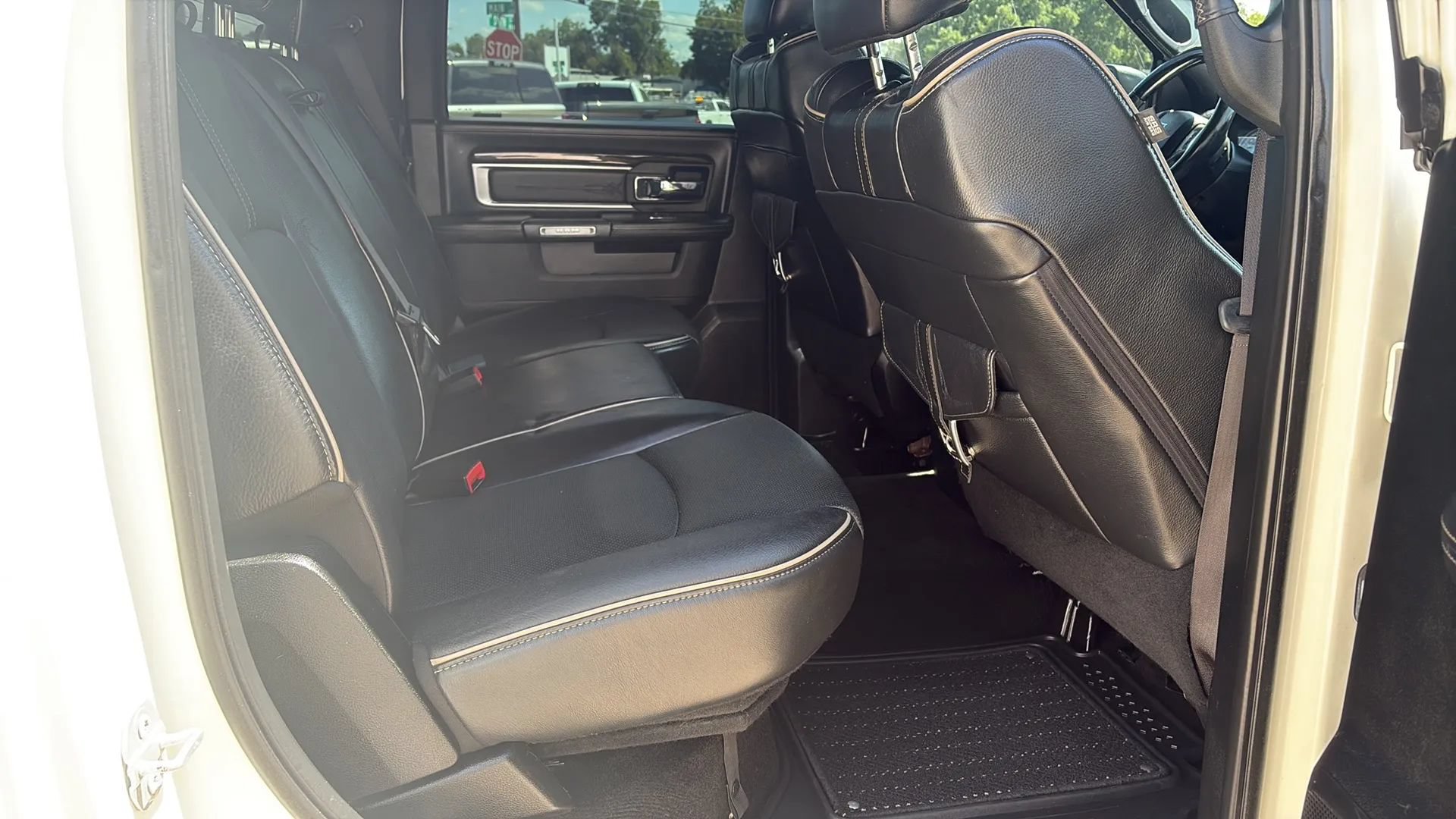 Used 2017 RAM 1500 Limited AWD/4WD image 11