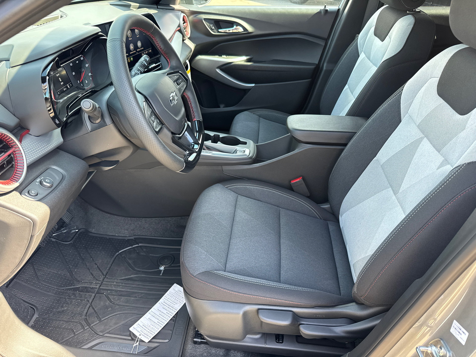 New 2026 Chevrolet Trax RS w/ Driver Confidence Package FWD image 18