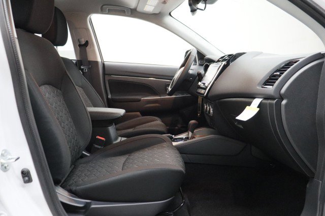 New 2026 Mitsubishi Outlander Sport LE AWD/4WD image 18