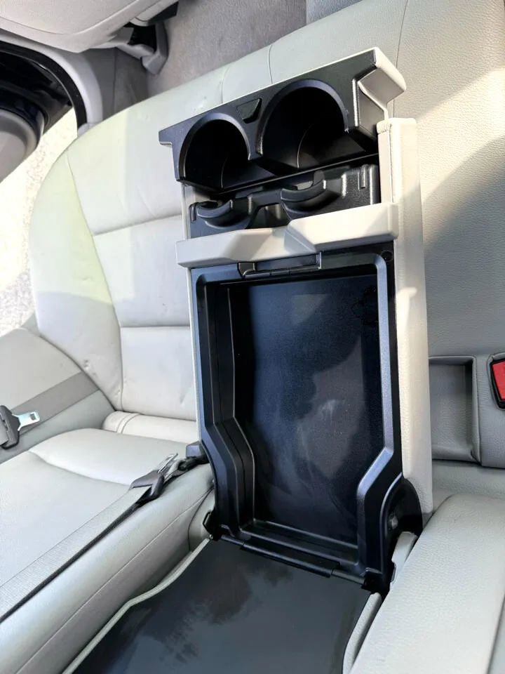 Used 2012 BMW 550i Sedan image 29