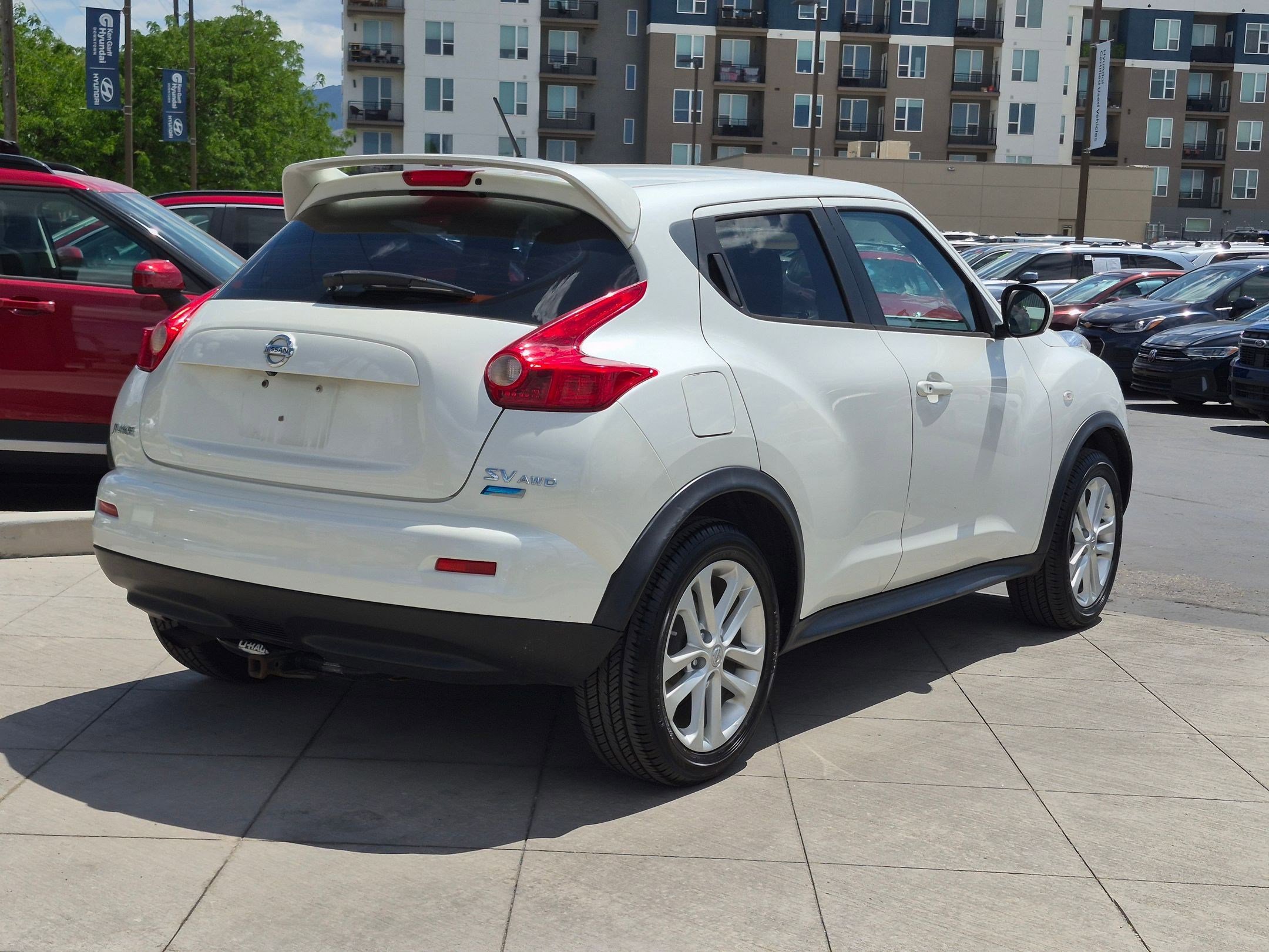 Used 2014 Nissan Juke SV w/ Navigation Package AWD/4WD image 4