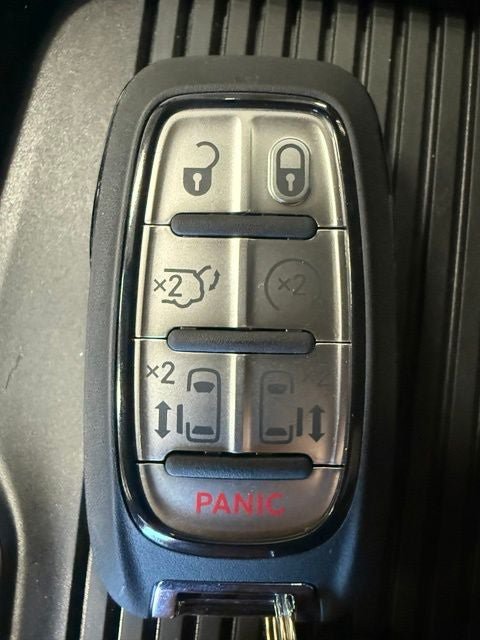 New 2027 Chrysler Pacifica Limited AWD/4WD image 27