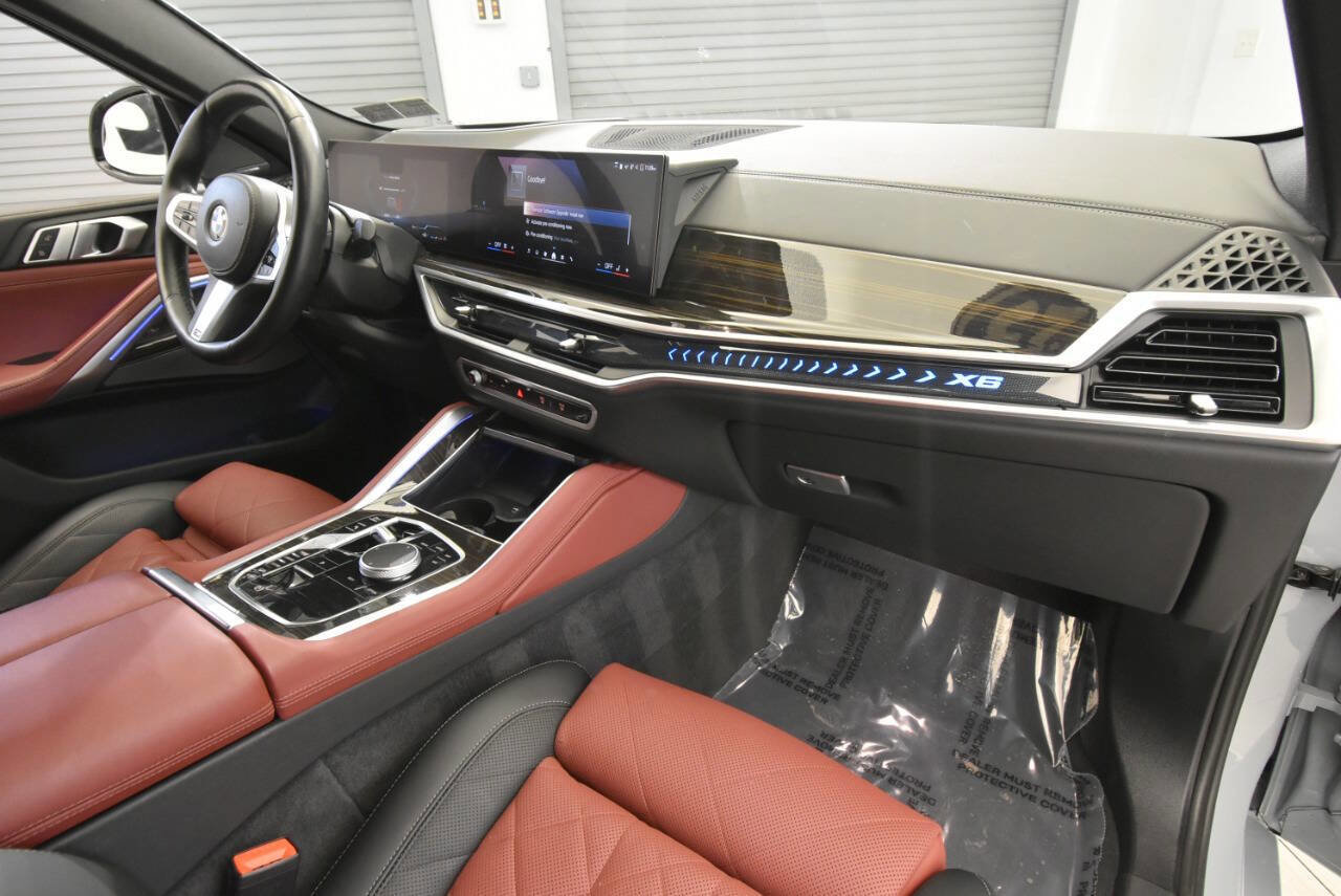 Used 2025 BMW X6 xDrive40i w/ Climate Comfort Package image 18