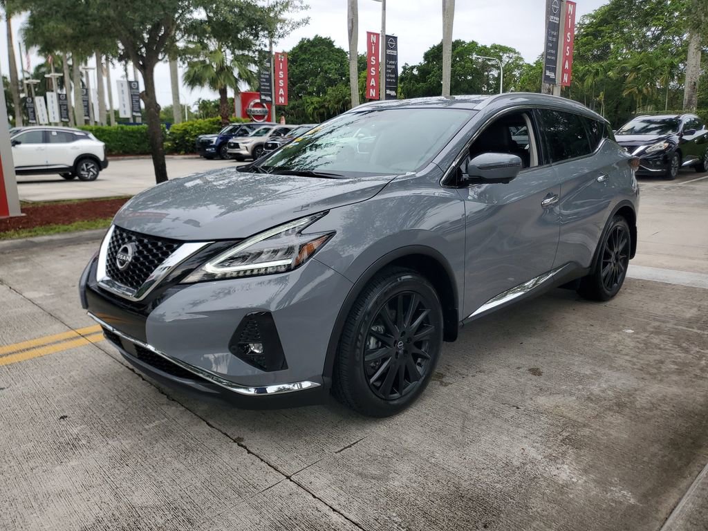 Used 2024 Nissan Murano Platinum w/ Cargo Package FWD image 3