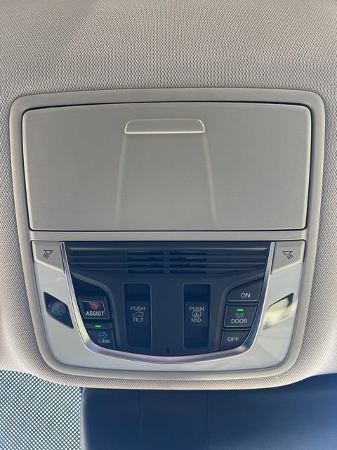 Used 2025 Acura RDX SH-AWD w/ Advance Package image 20