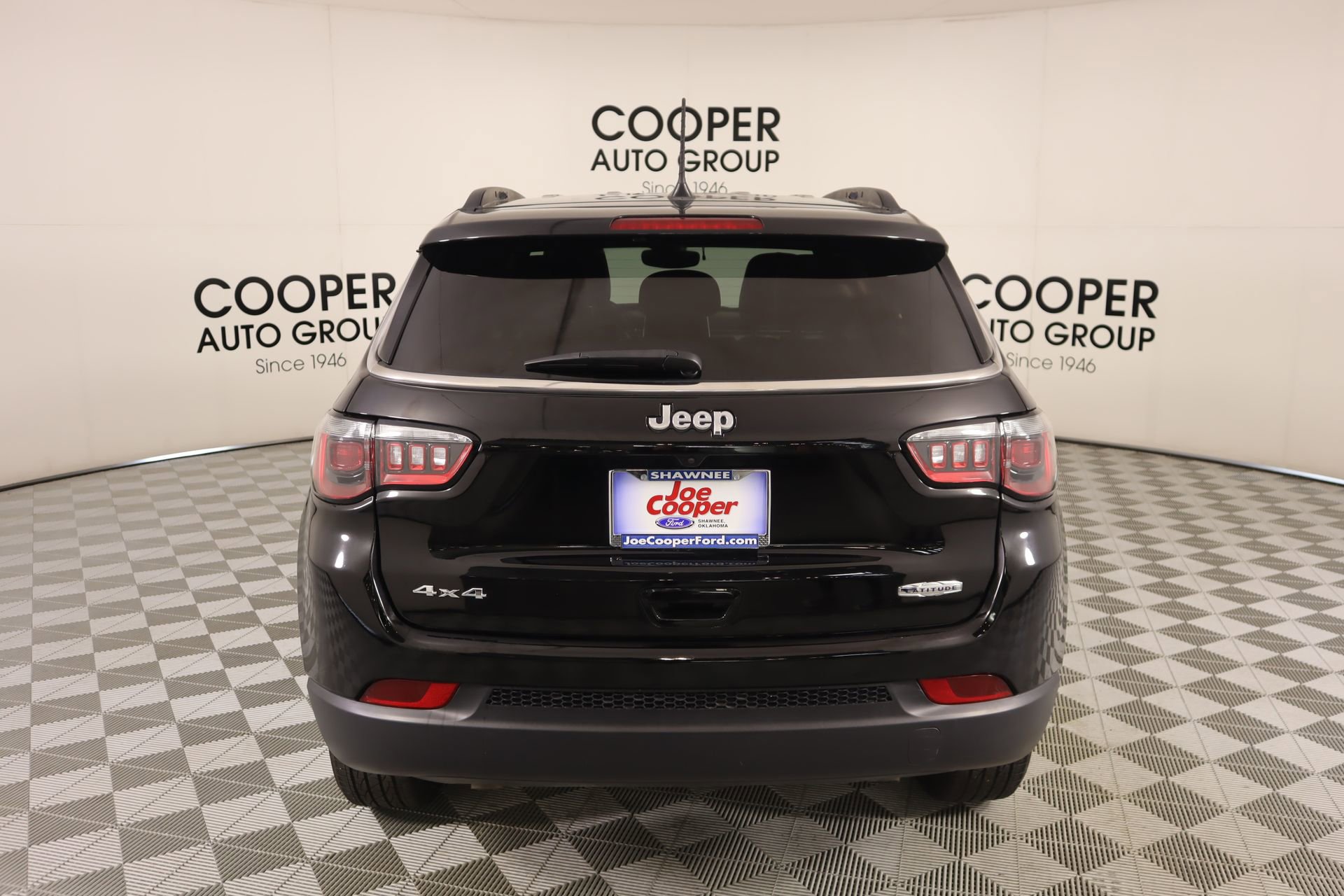 Used 2025 Jeep Compass Latitude image 20