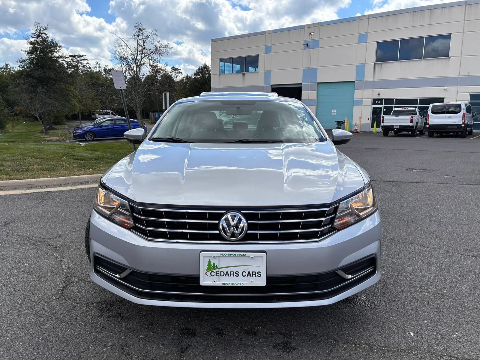 Used 2018 Volkswagen Passat 2.0T SE FWD image 5