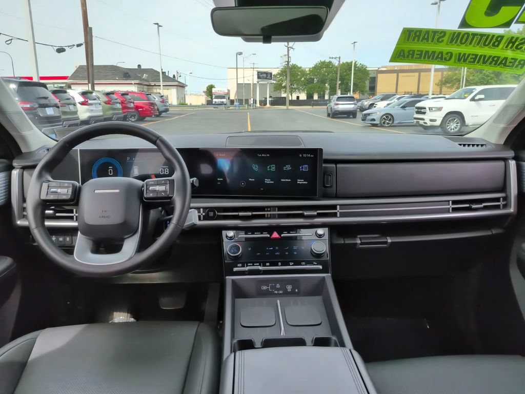 Used 2025 Hyundai Santa Fe SEL AWD/4WD image 13