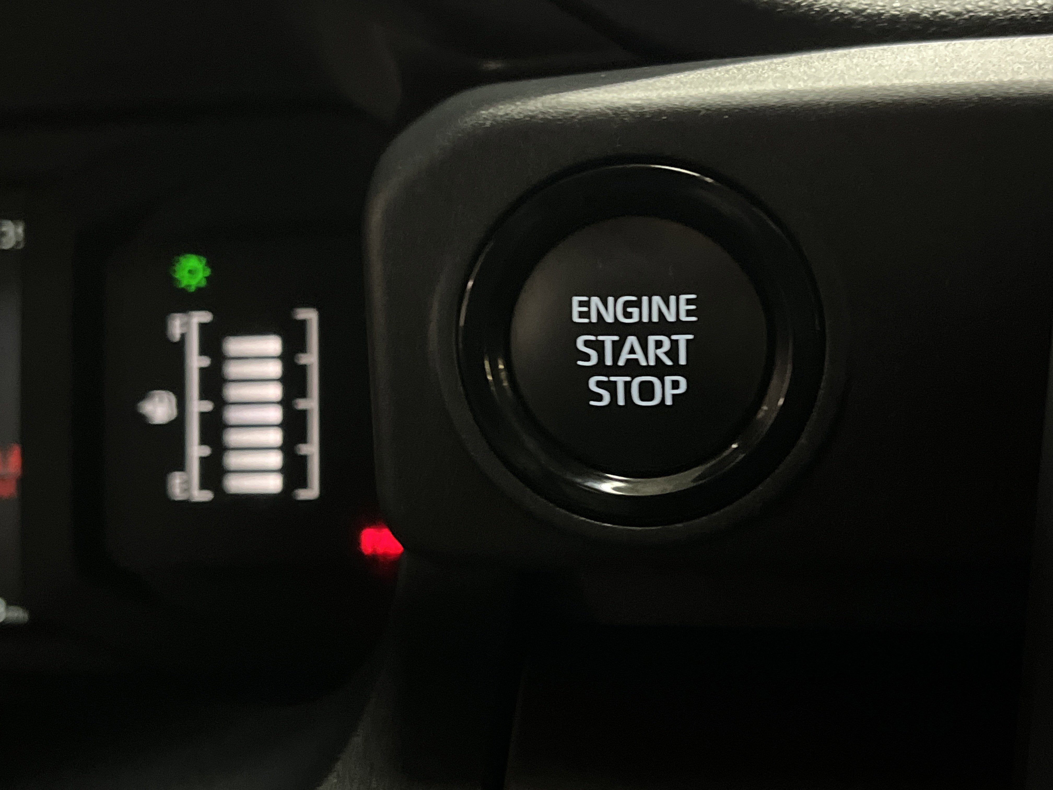 Certified 2024 Toyota Tacoma SR5 image 38