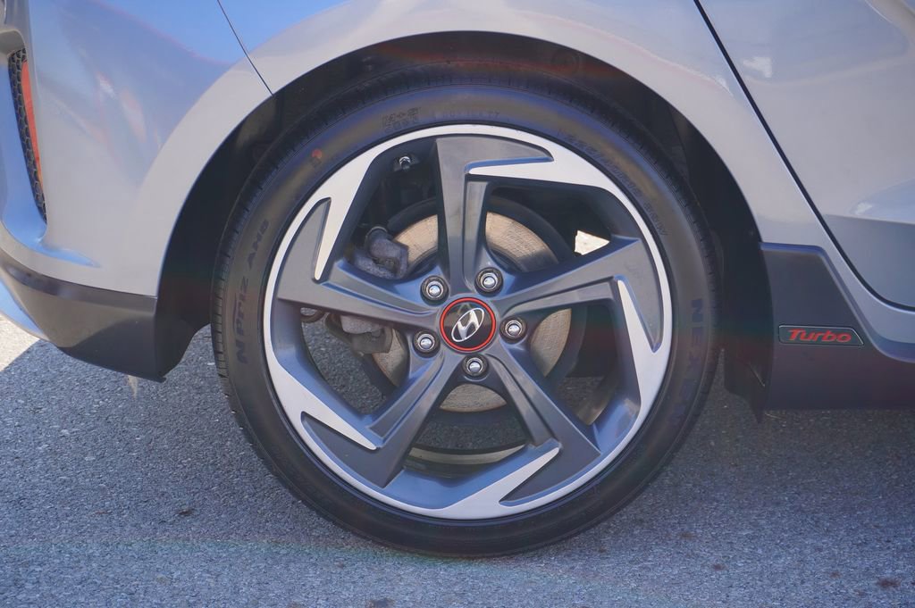 Used 2019 Hyundai Veloster Turbo image 12