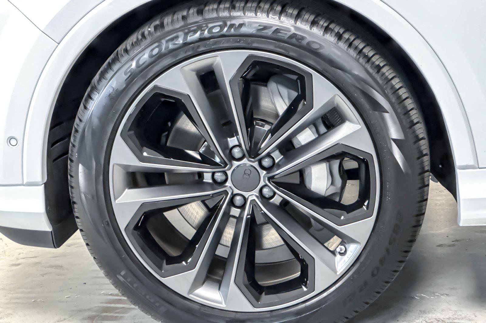 New 2026 Audi Q7 Premium Plus image 25