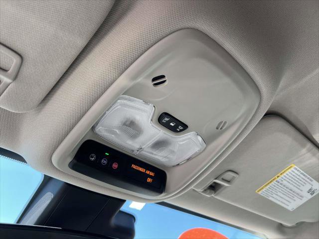 Used 2023 Buick Encore GX Select w/ Sport Touring Package AWD/4WD image 36