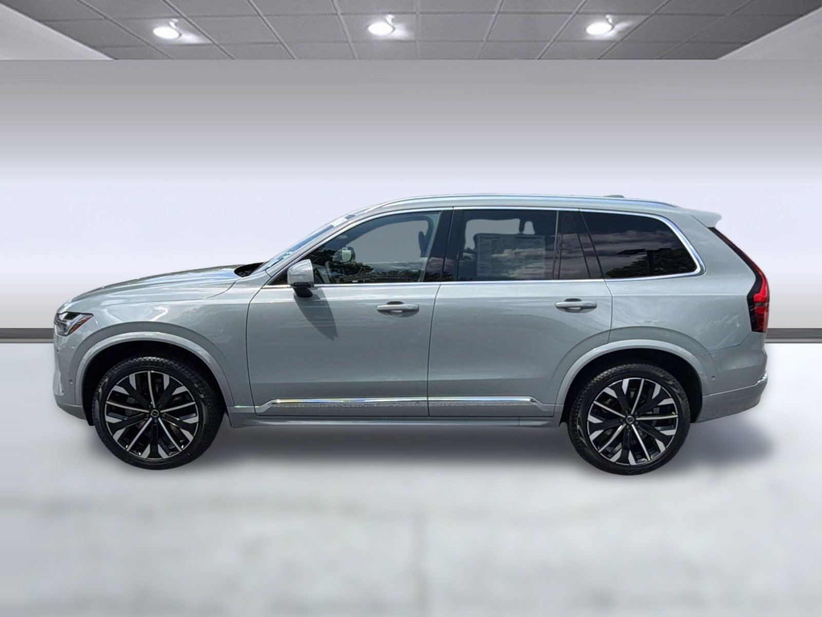 New 2026 Volvo XC90 B6 Plus w/ Protection Package Premier AWD/4WD image 2