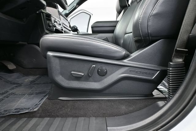 Used 2025 Ford F150 Lariat AWD/4WD image 17