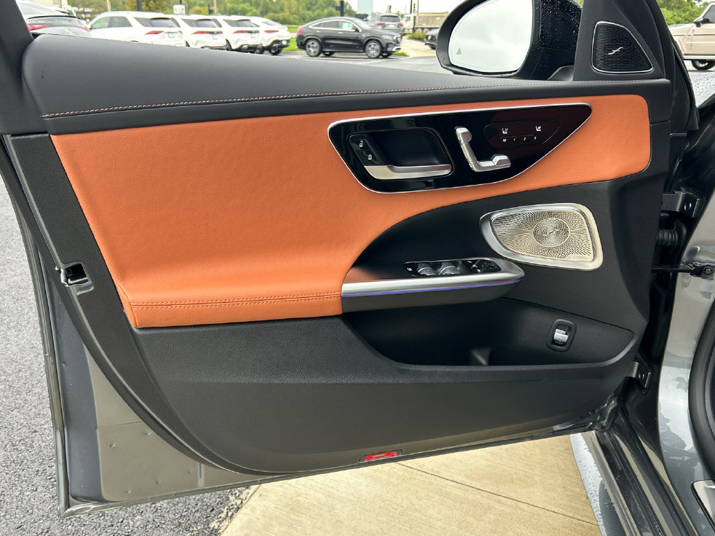 New 2026 Mercedes-Benz C 300 4MATIC Sedan image 10