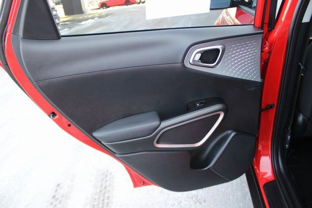 Used 2023 Kia Soul LX w/ LX Technology Package image 21