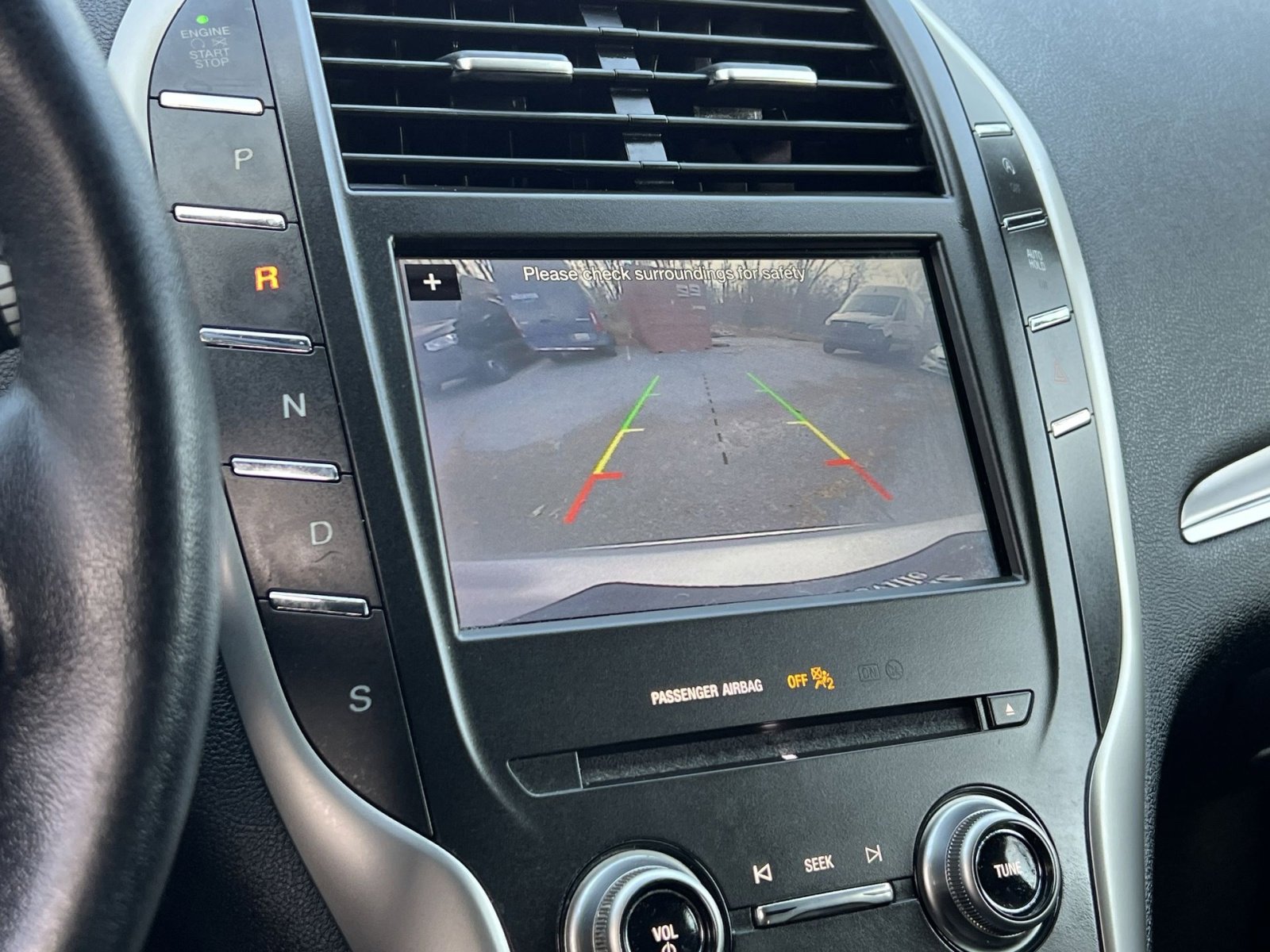 Used 2019 Lincoln MKC Premiere image 17