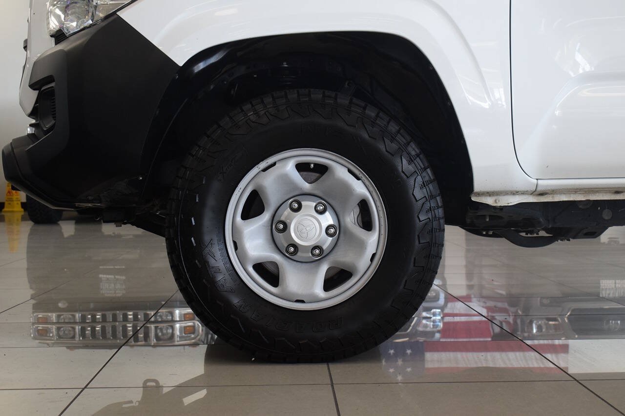 Used 2018 Toyota Tacoma SR RWD image 9