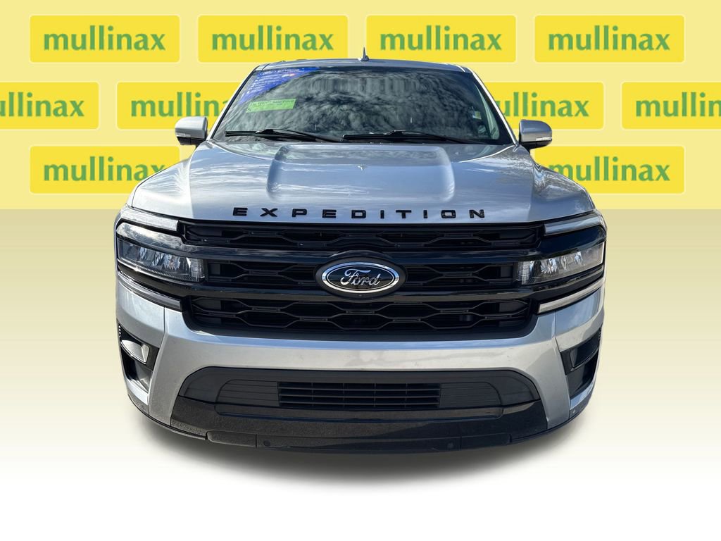 Used 2023 Ford Expedition Max Limited image 12
