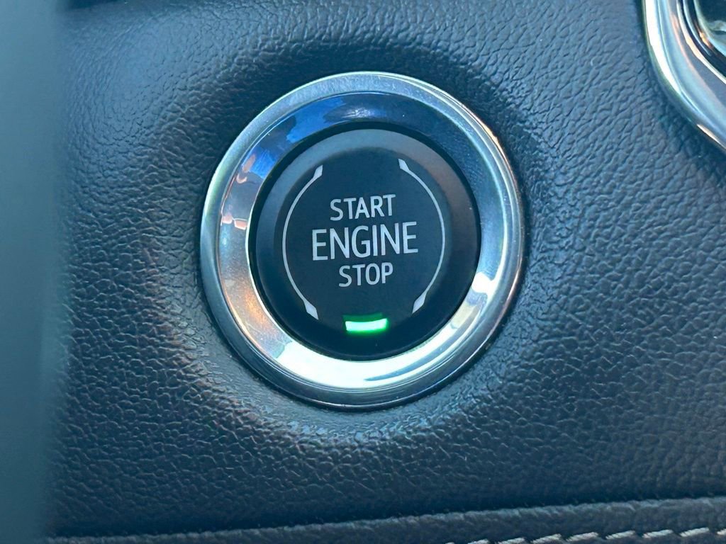 Used 2023 Chevrolet Colorado LT w/ LT Convenience Package II image 40