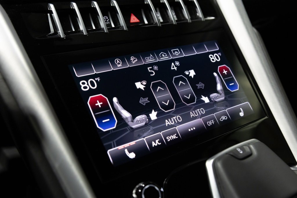 Used 2020 Lamborghini Urus image 36