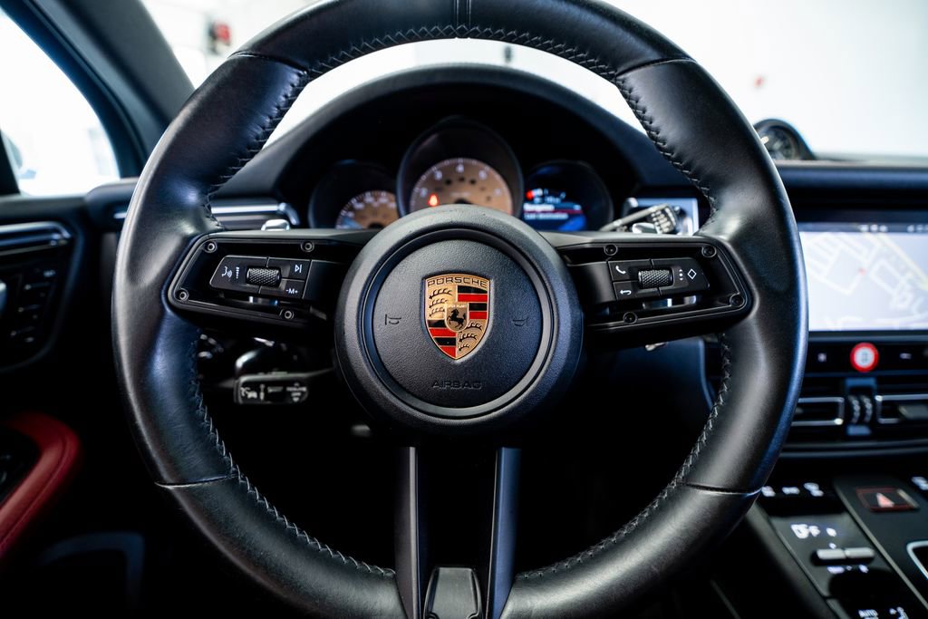 Used 2023 Porsche Macan S image 37