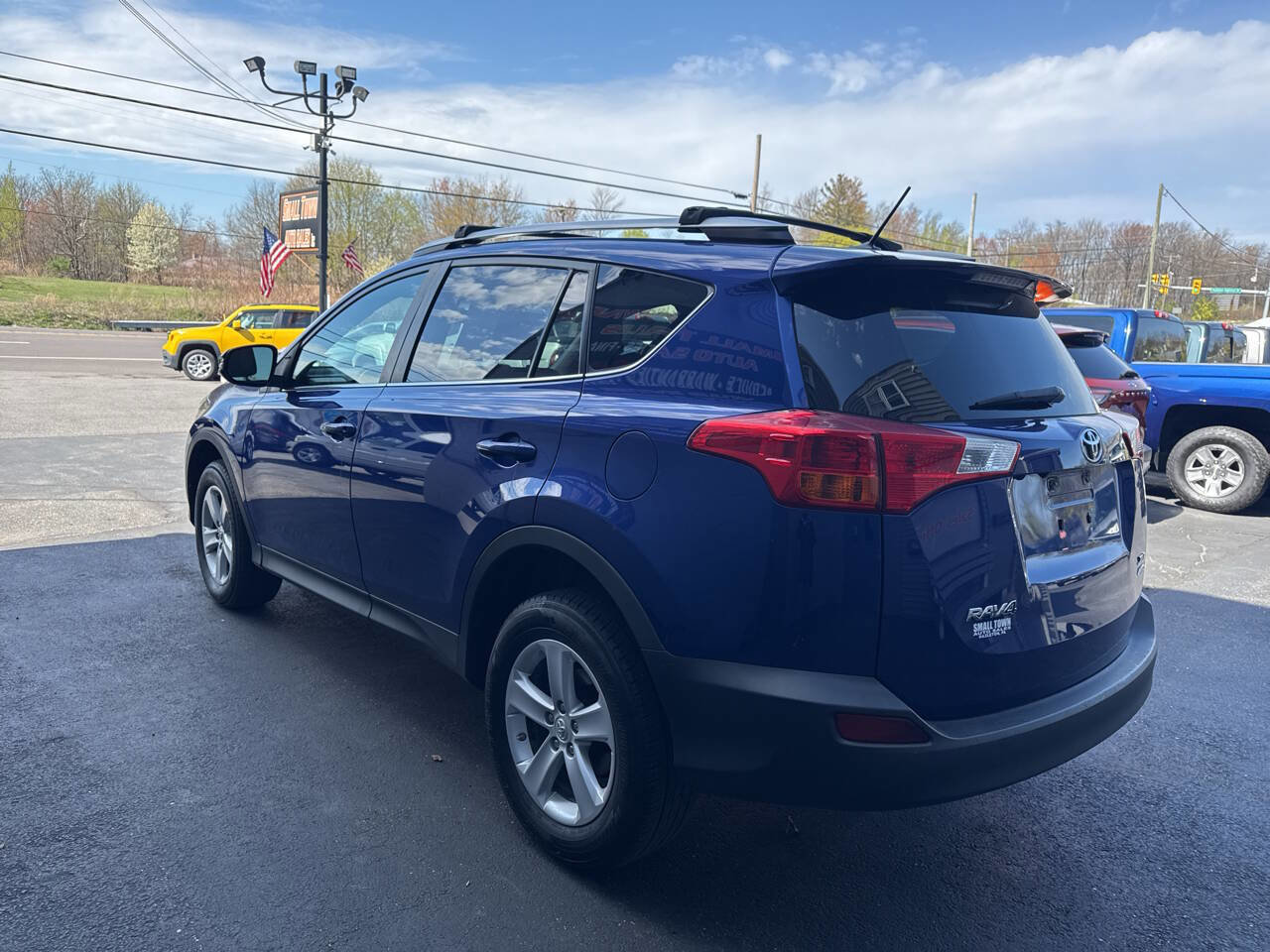 Used 2014 Toyota RAV4 XLE AWD/4WD image 6