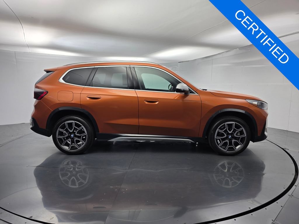 Certified 2023 BMW X1 xDrive28i w/ Premium Package AWD/4WD video 3