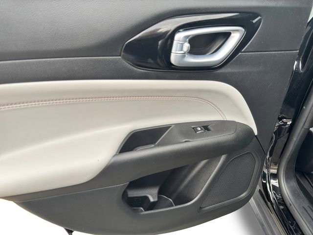 Used 2023 Jeep Compass Limited AWD/4WD image 16