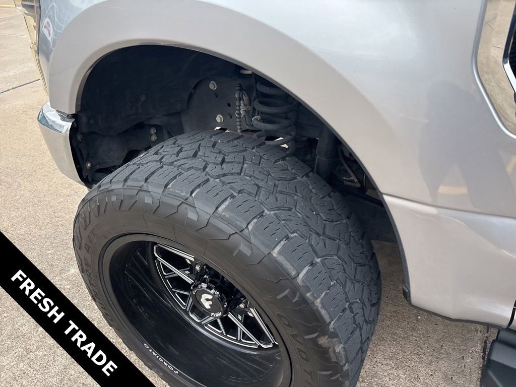 Used 2021 Ford F350 XLT w/ XLT Premium Package AWD/4WD image 5