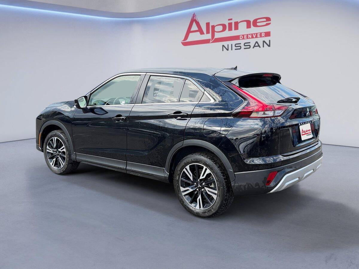 Used 2025 Mitsubishi Eclipse Cross SEL AWD/4WD image 3