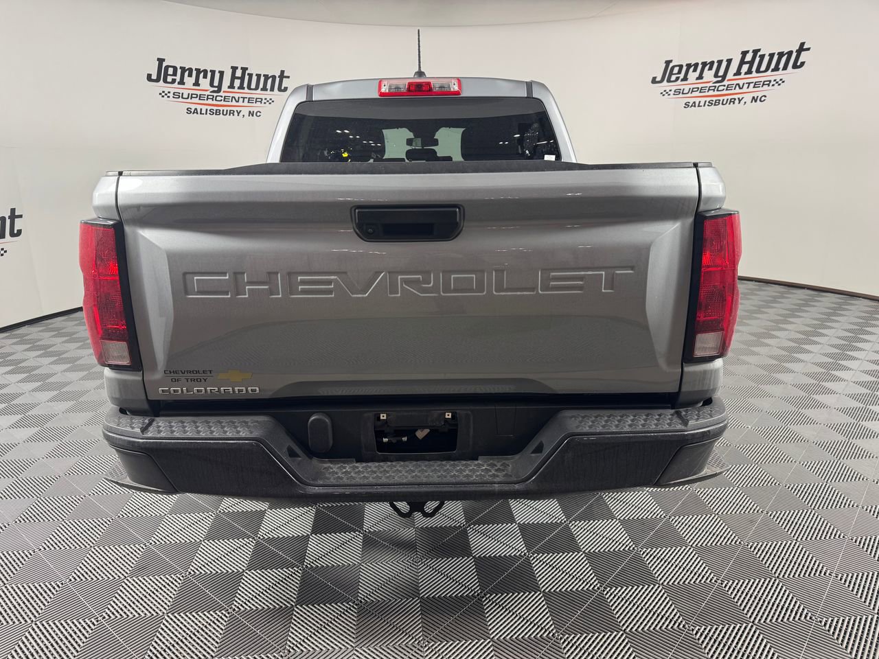 Used 2023 Chevrolet Colorado W/T image 8
