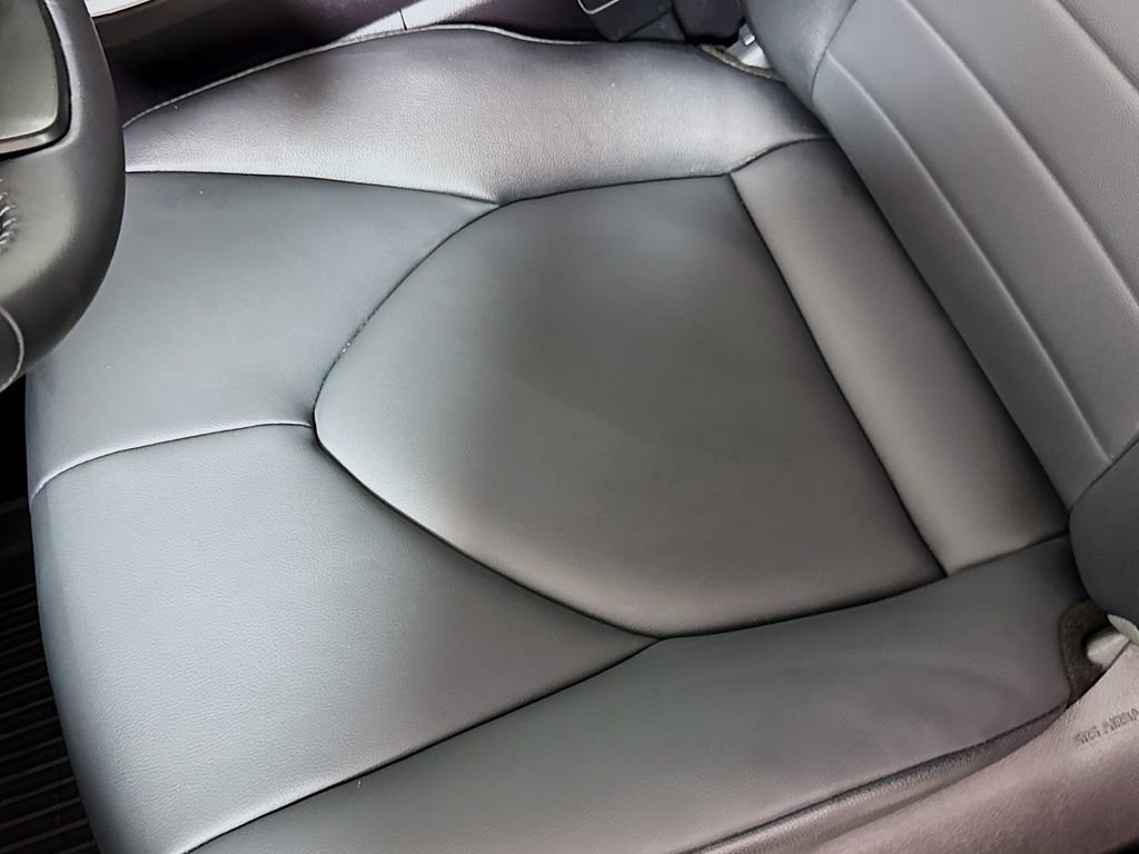 Certified 2024 Toyota Highlander XLE image 18