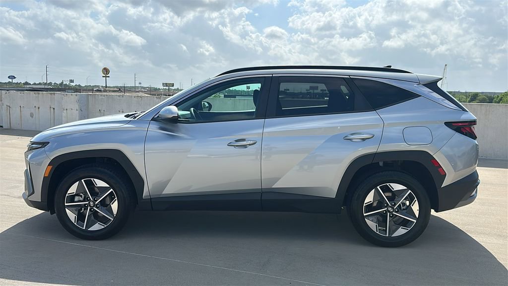 Certified 2025 Hyundai Tucson SEL image 9