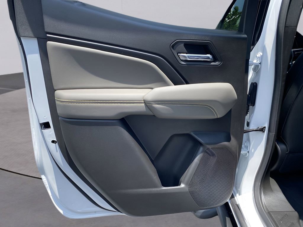 New 2025 Chevrolet Colorado ZR2 w/ Midnight Edition image 28