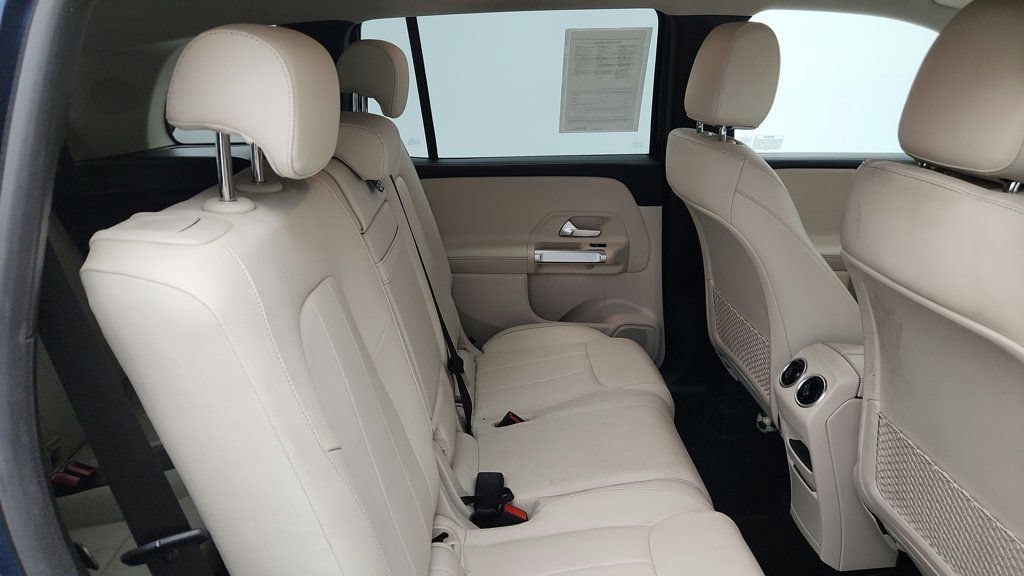 Used 2022 Mercedes-Benz GLB 250 w/ Premium Package Lite image 23