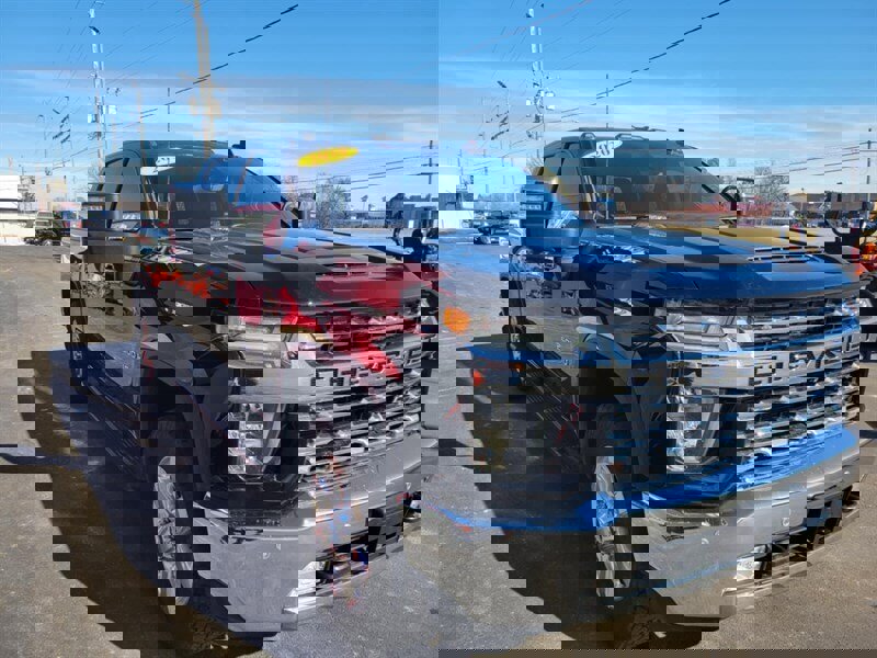 Used 2020 Chevrolet Silverado 2500 LTZ w/ LTZ Premium Package image 9