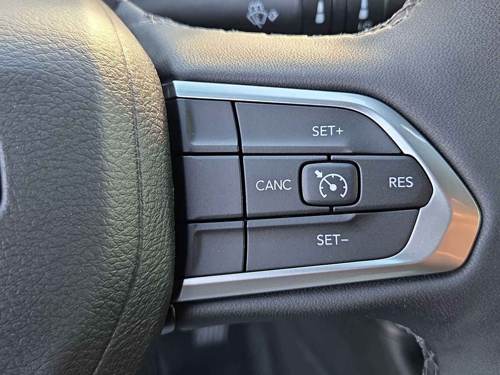 New 2026 Jeep Compass Latitude image 25