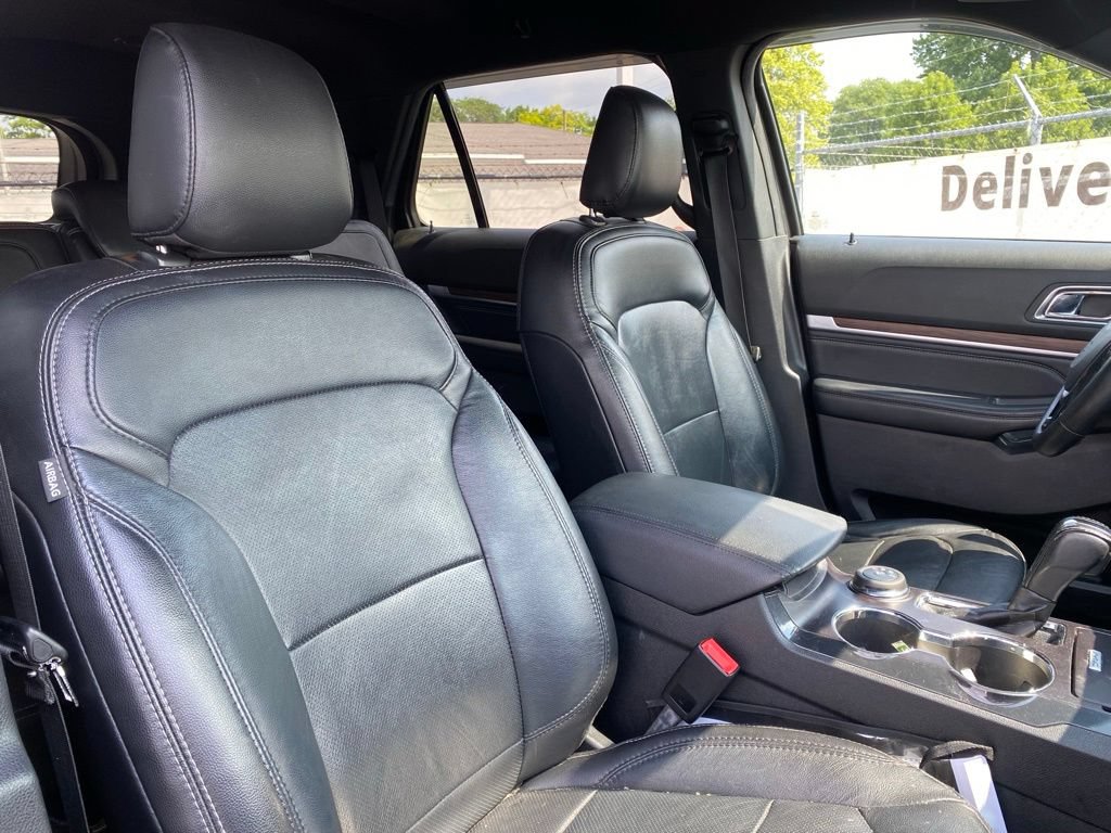 Used 2019 Ford Explorer Limited w/ Class III Trailer Tow Package AWD/4WD image 19