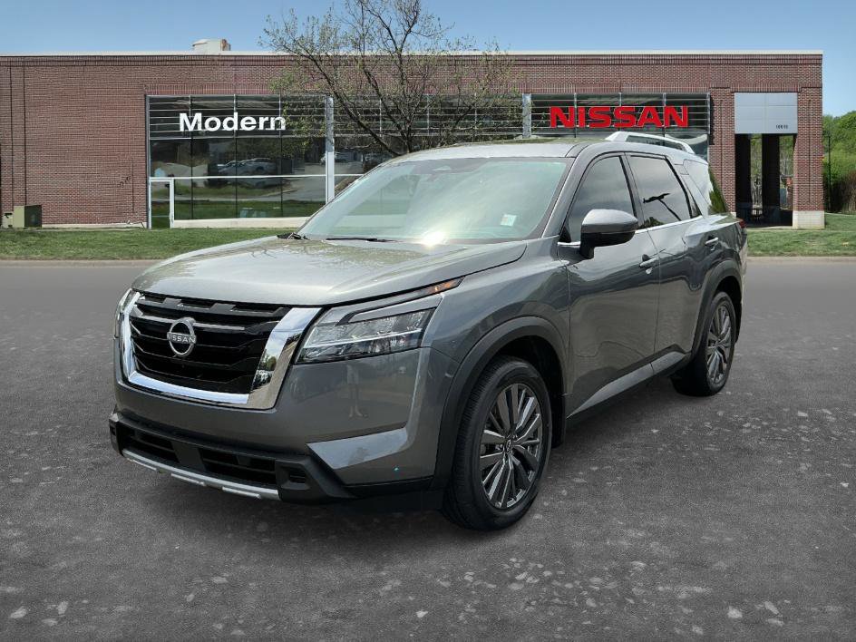 Certified 2024 Nissan Pathfinder SL w/ SL Premium Package image 3