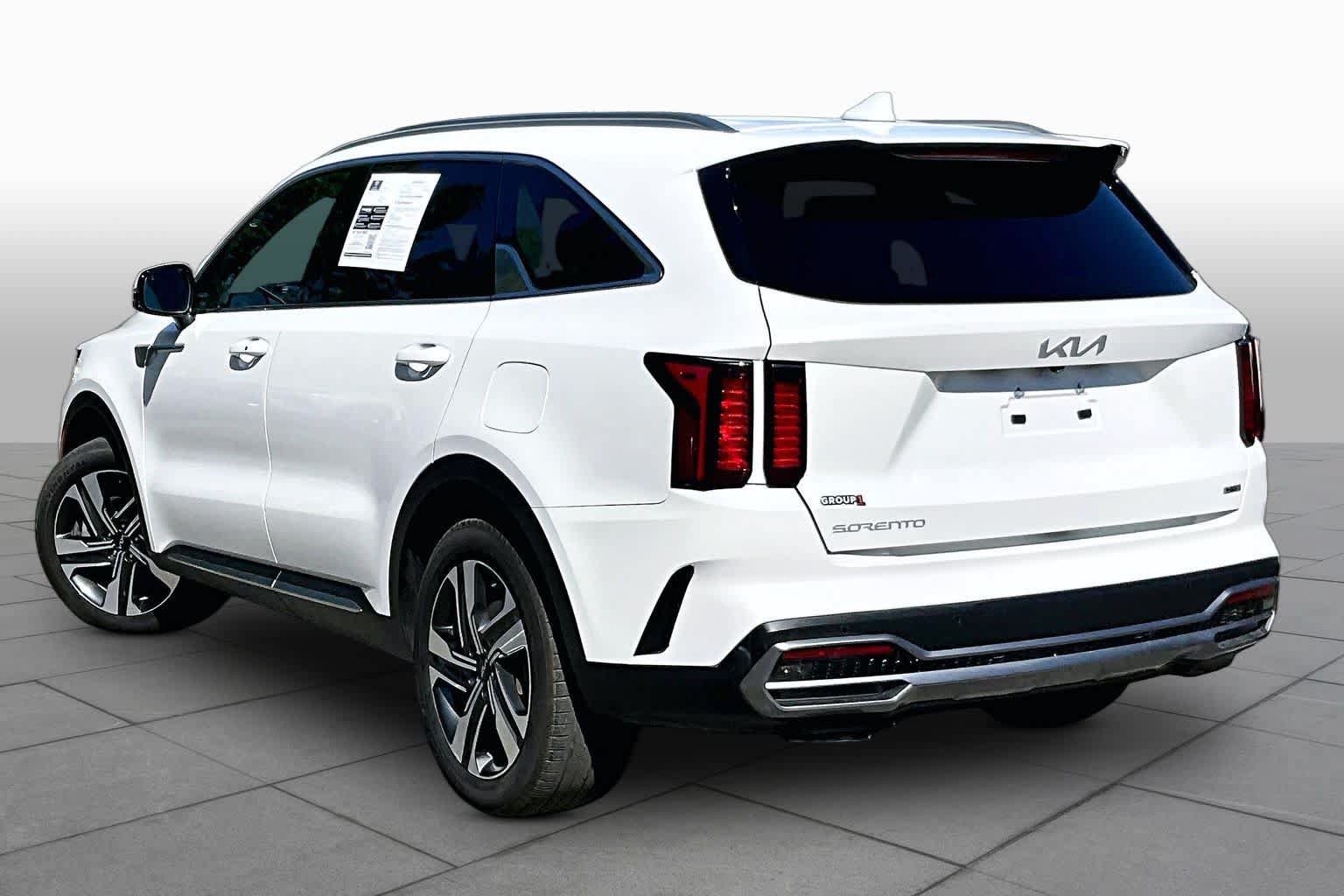 Used 2023 Kia Sorento EX AWD/4WD image 12