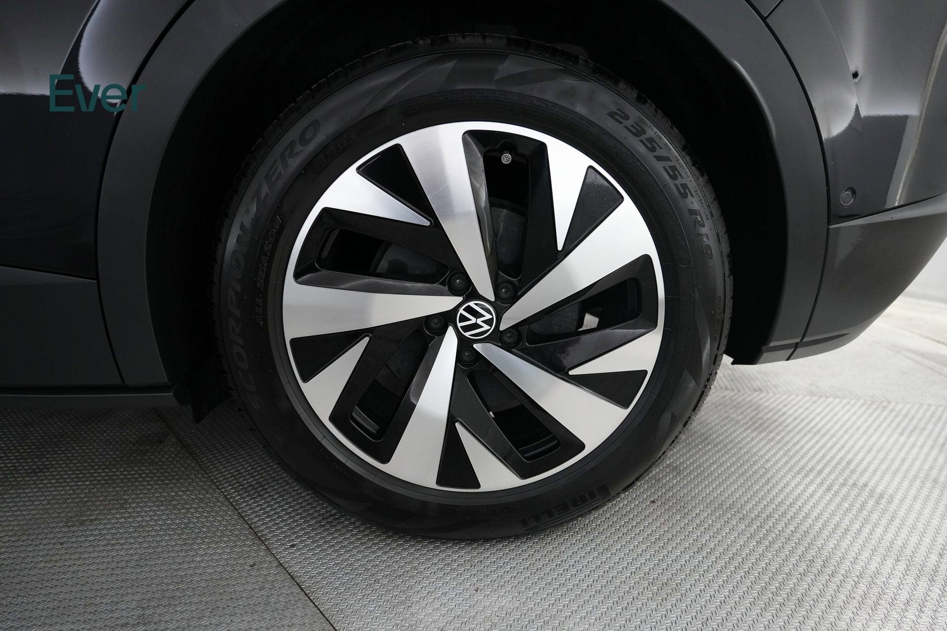 Used 2024 Volkswagen ID.4 2WD image 17