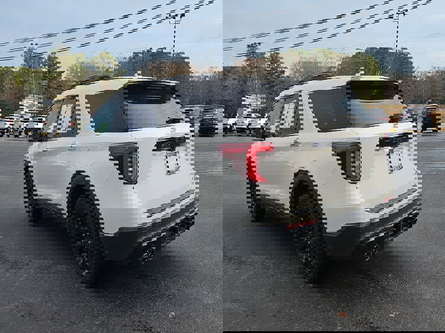 Used 2022 Ford Explorer ST w/ Equipment Group 401A image 5